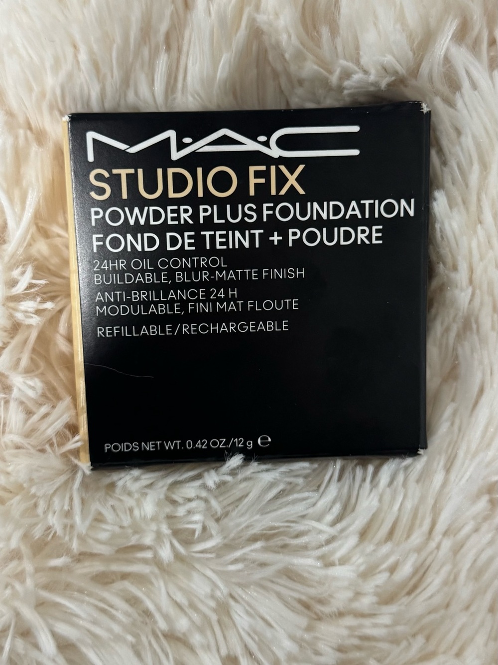 MAC Cosmetics Studio Fix Powder Plus Foundation - Black & Gold Box